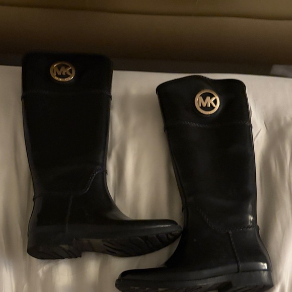 Michael Kors Shiny Black Tall Boots - Picture 4 of 5